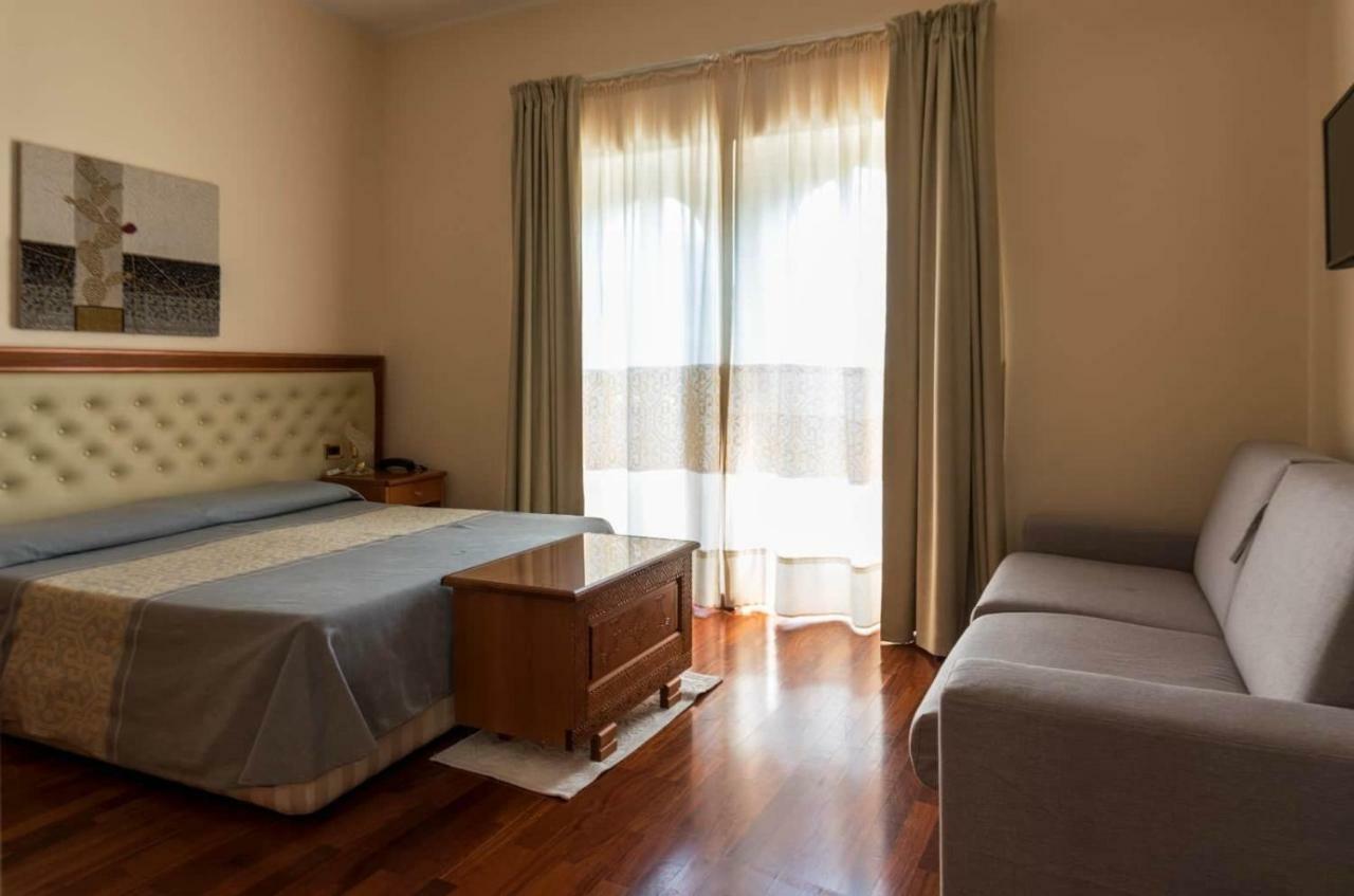 Hotel Del Corso SantʼAntìoco Zewnętrze zdjęcie